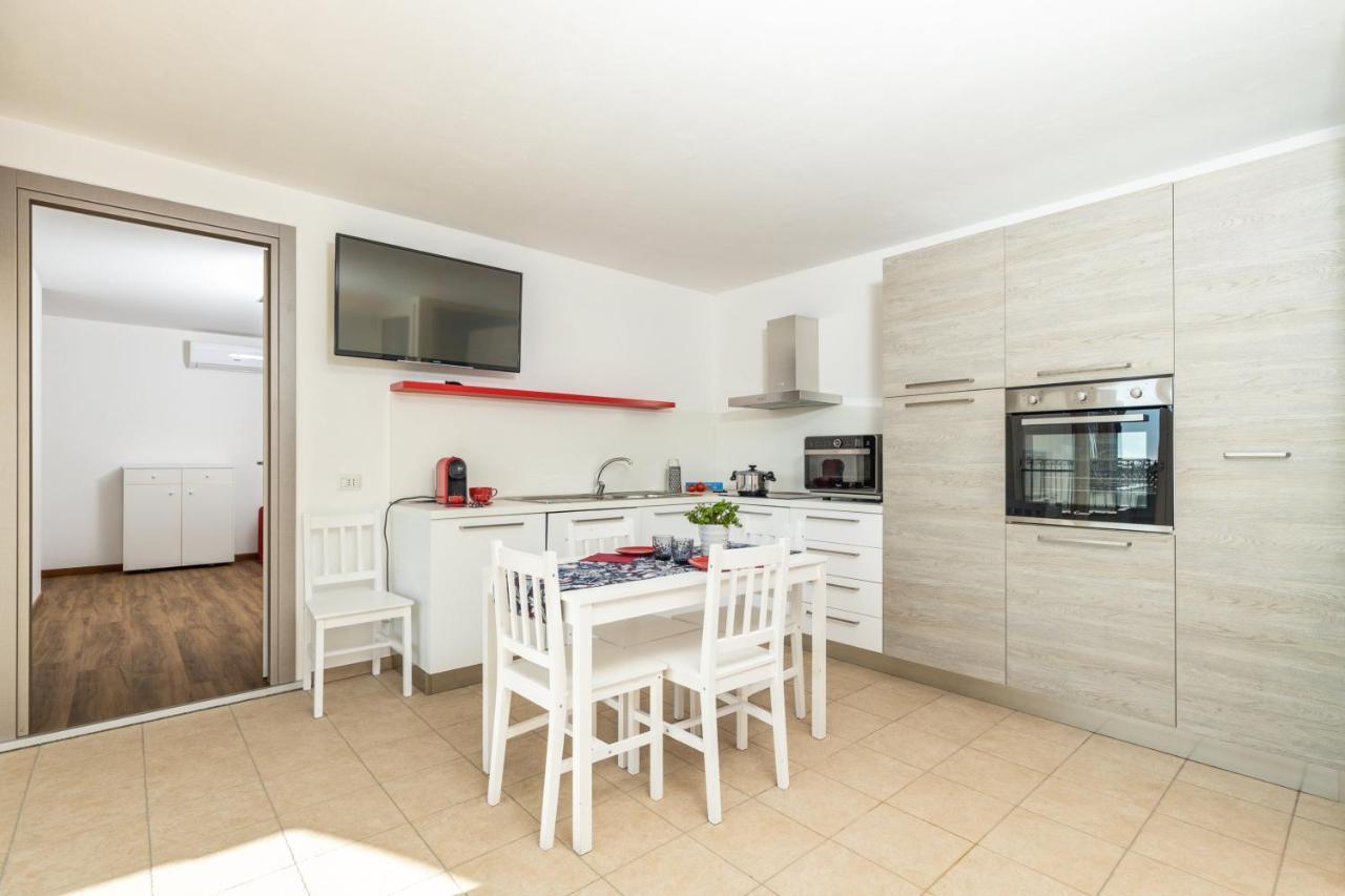 Appartamenti Gaimaro' A 50 M Dalla Spiaggia อาร์บาตักซ์ ภายนอก รูปภาพ